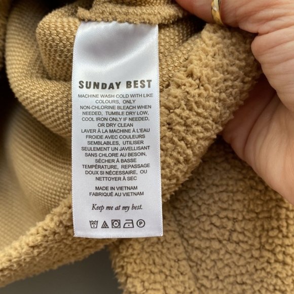 ❗️SOLD❗️Sunday Best Lupa Fuzzy Sherpa Sweater Size S - Picture 7 of 8